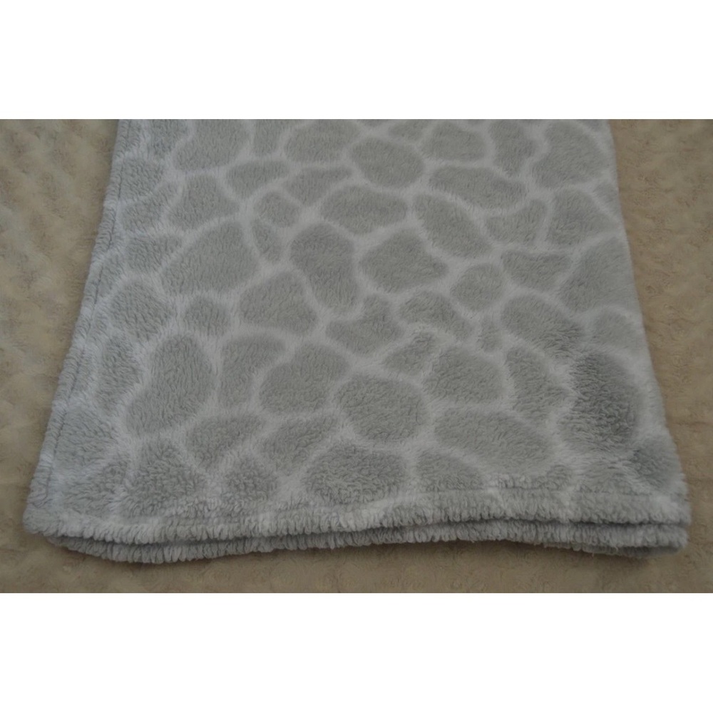 Baby Gear Gray White Blanket Giraffe Animal Print Security Lovey